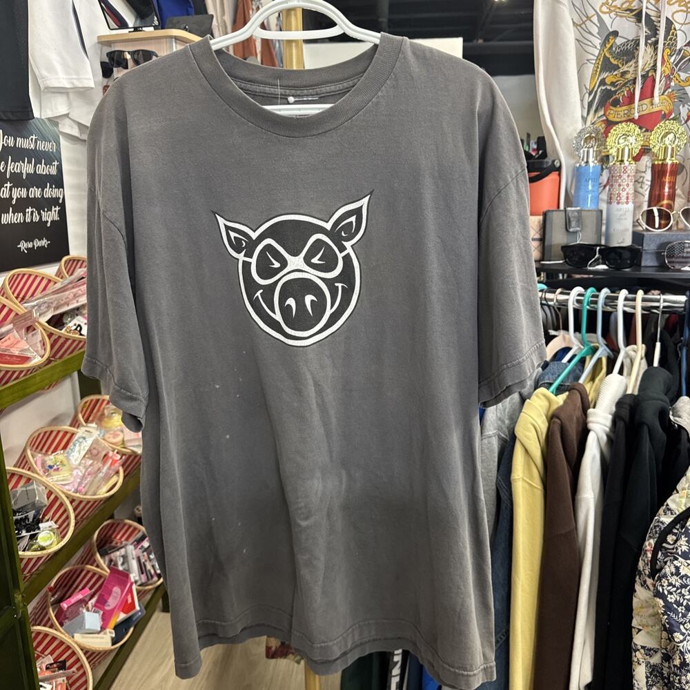 Vintage Y2K Early 2000’s Pig Wheels "Pig Head" Skateboarding Graphic T-Shirt